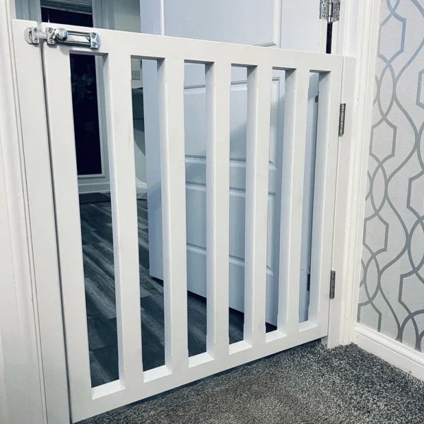 Baby/Pet Gate - Vertical