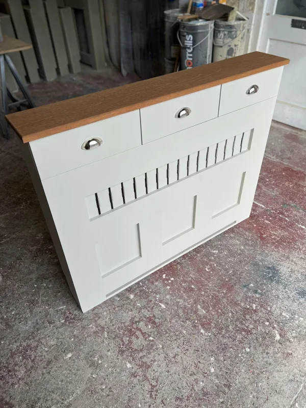 Stoney Ground Oak Top Cover with Panel Storage
