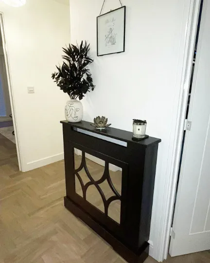 Sophisticated Black Florence Mirrored Cover