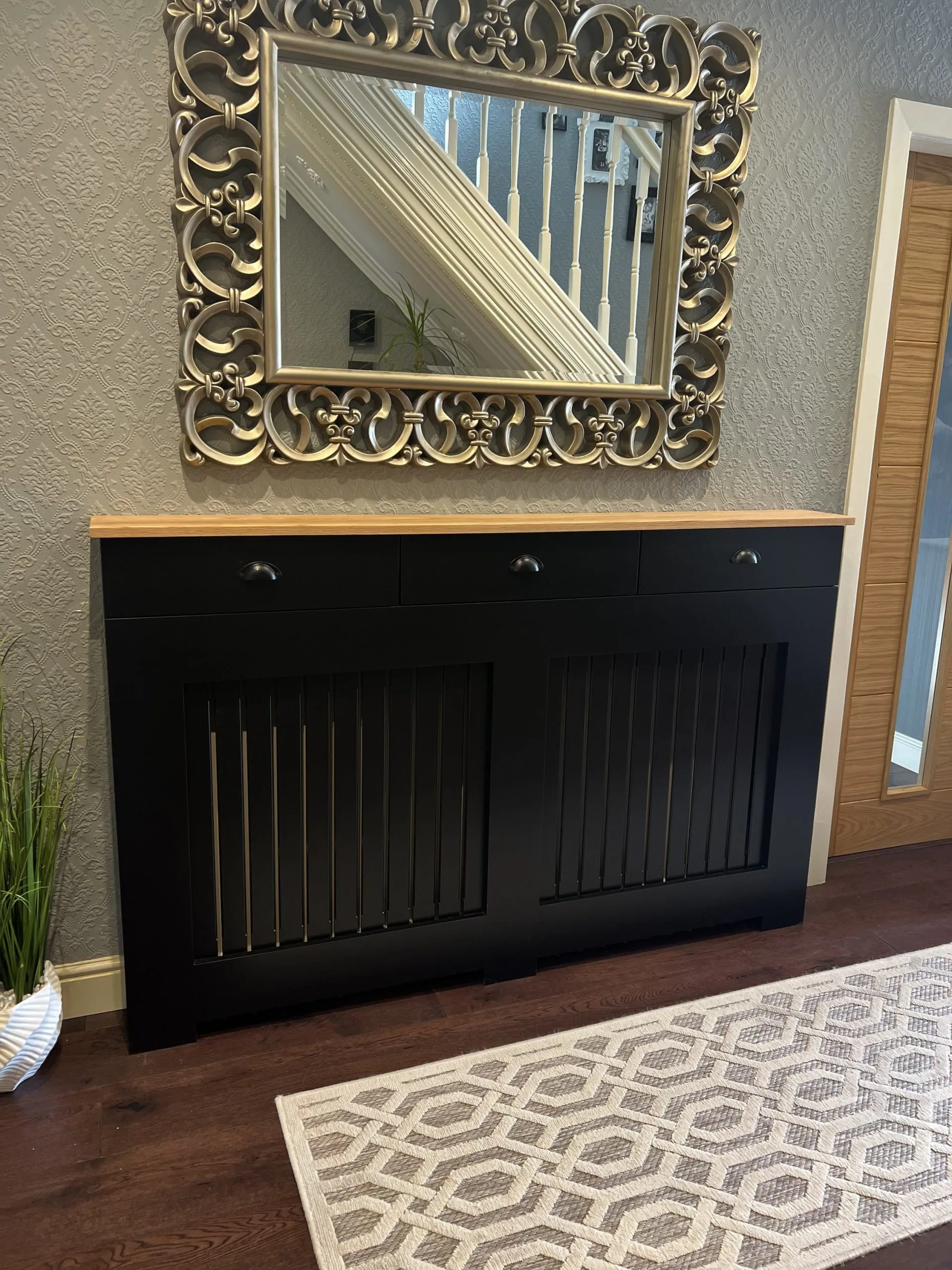 Black Panel Fretwork Cover with Light Oak Top
