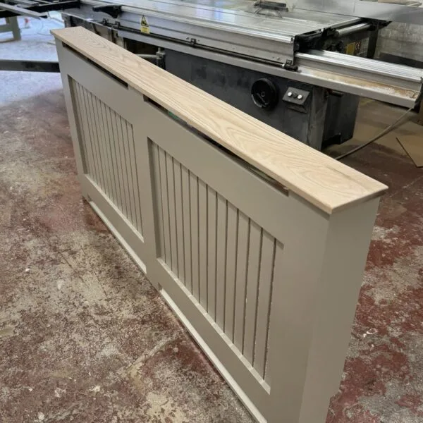 Bone Finish Vertical Slat Cover with Walnut Oak Top