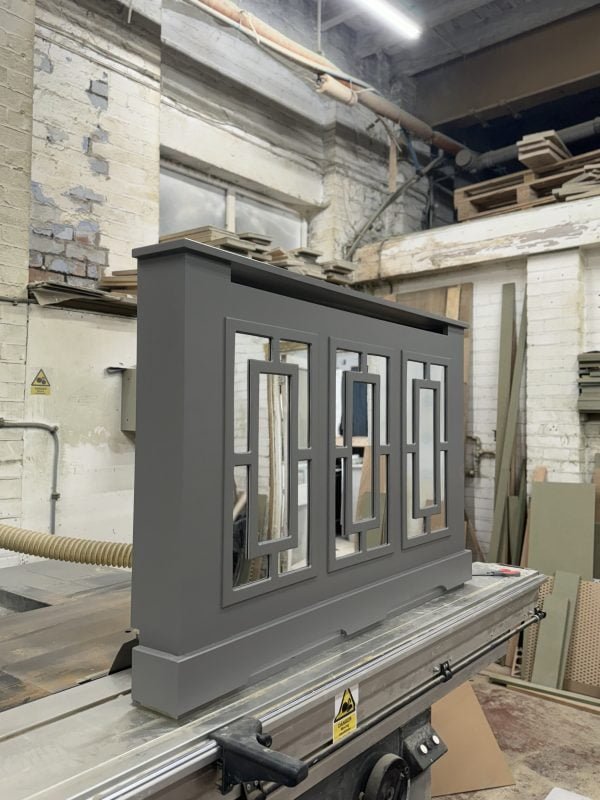 Mirrored Radiator Cover Rectangle Design (image, moles breath)