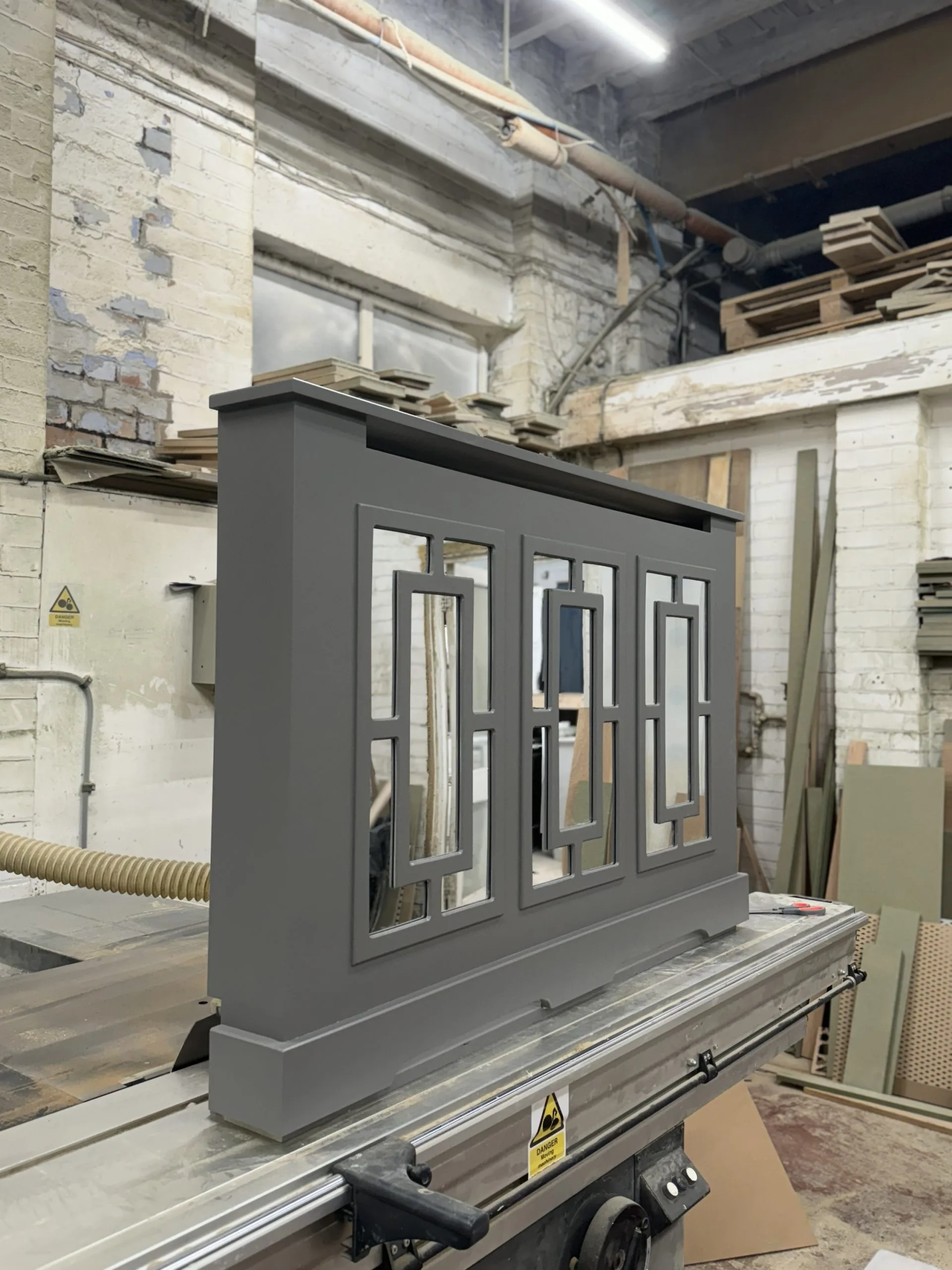 Mirrored Radiator Cover Rectangle Design (image, moles breath)