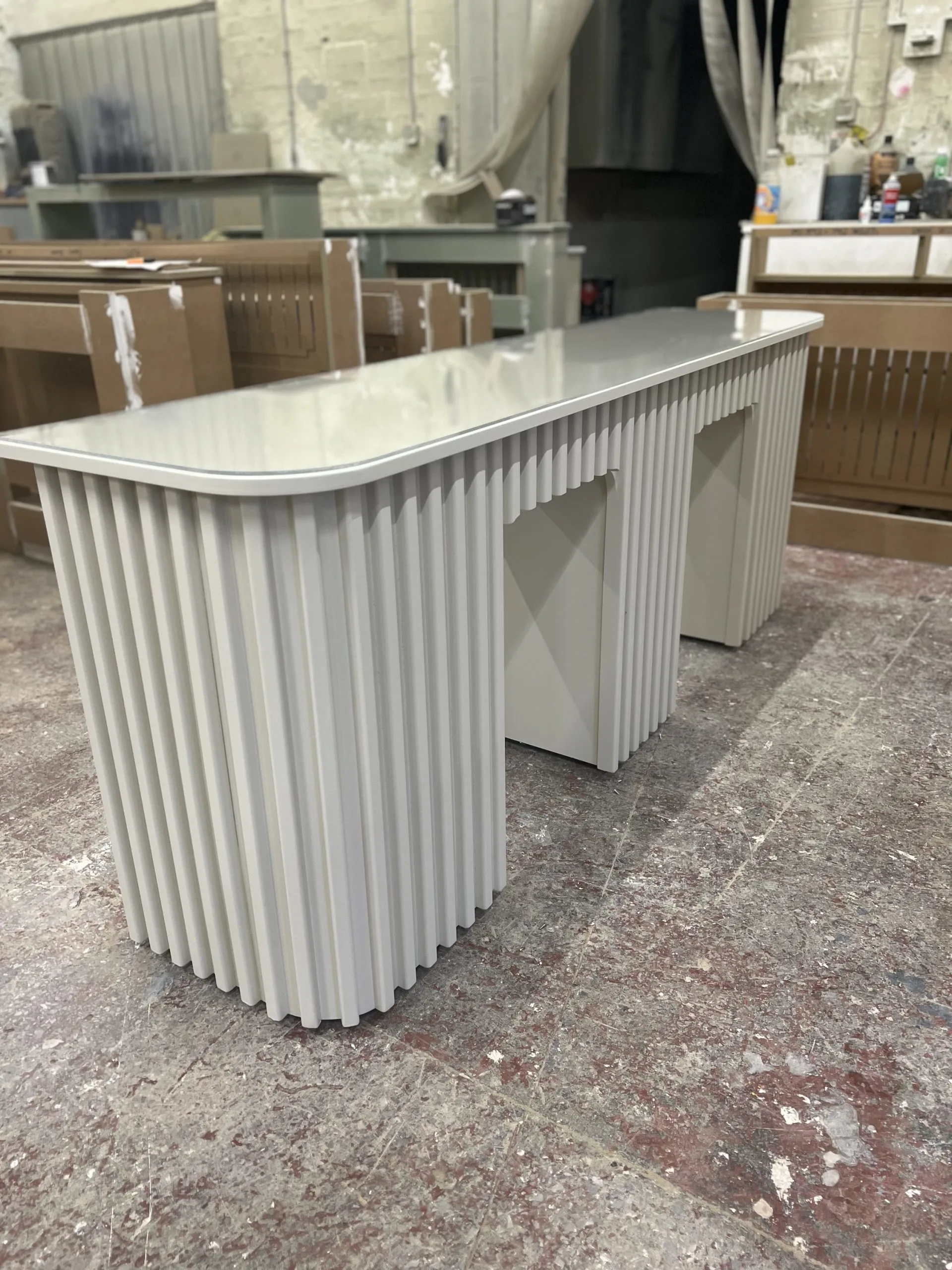 Bespoke nail desk