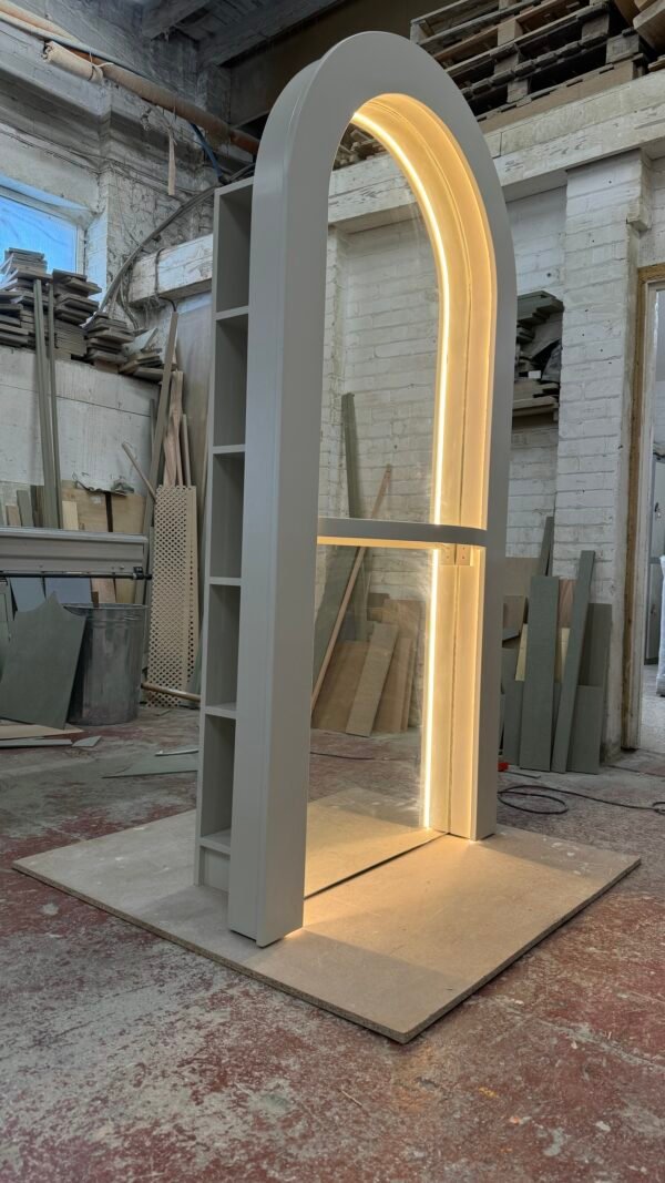 Bespoke Curved Salon Mirror | Stylish Mirrored Unit with Storage | Egyptian Cotton