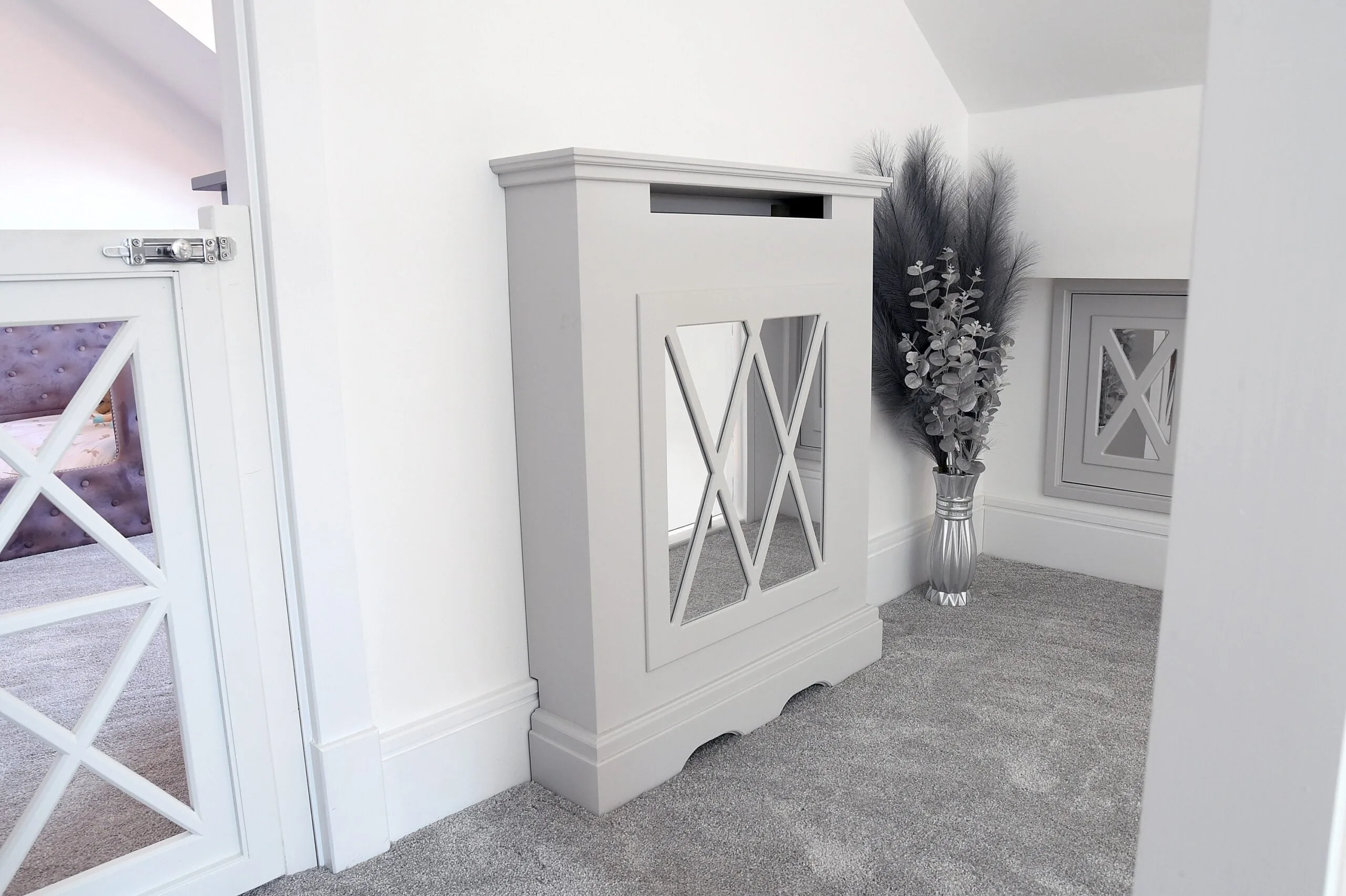 The Bailey Mirrored Radiator Cover Deluxe (Image Ammonite)