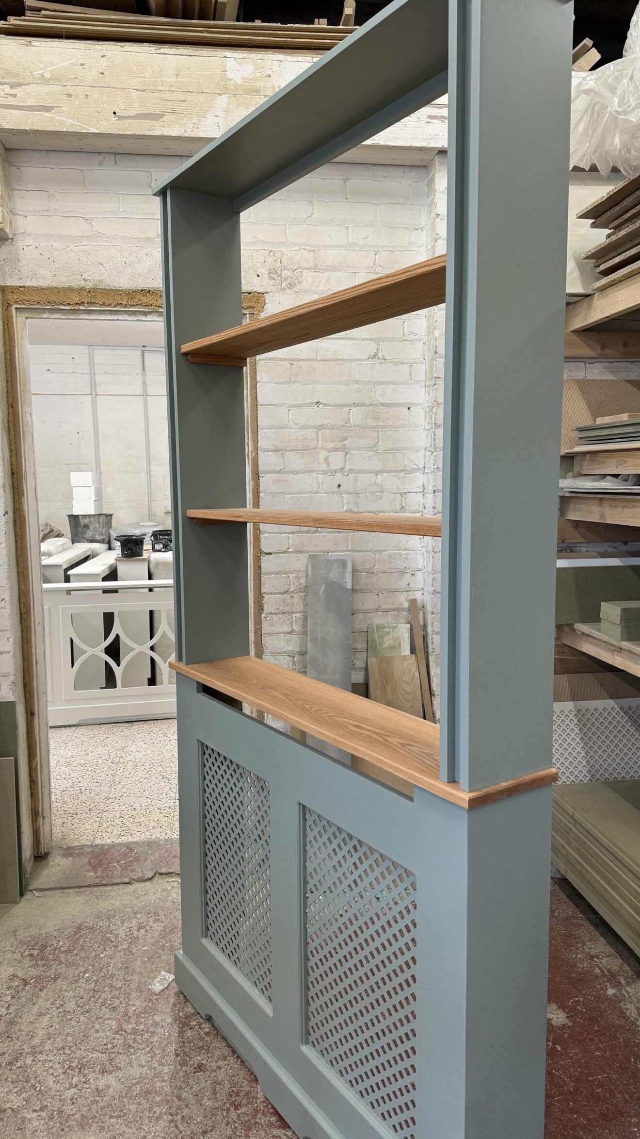 Regency Style Radiator Cover with Integrated Bookshelf