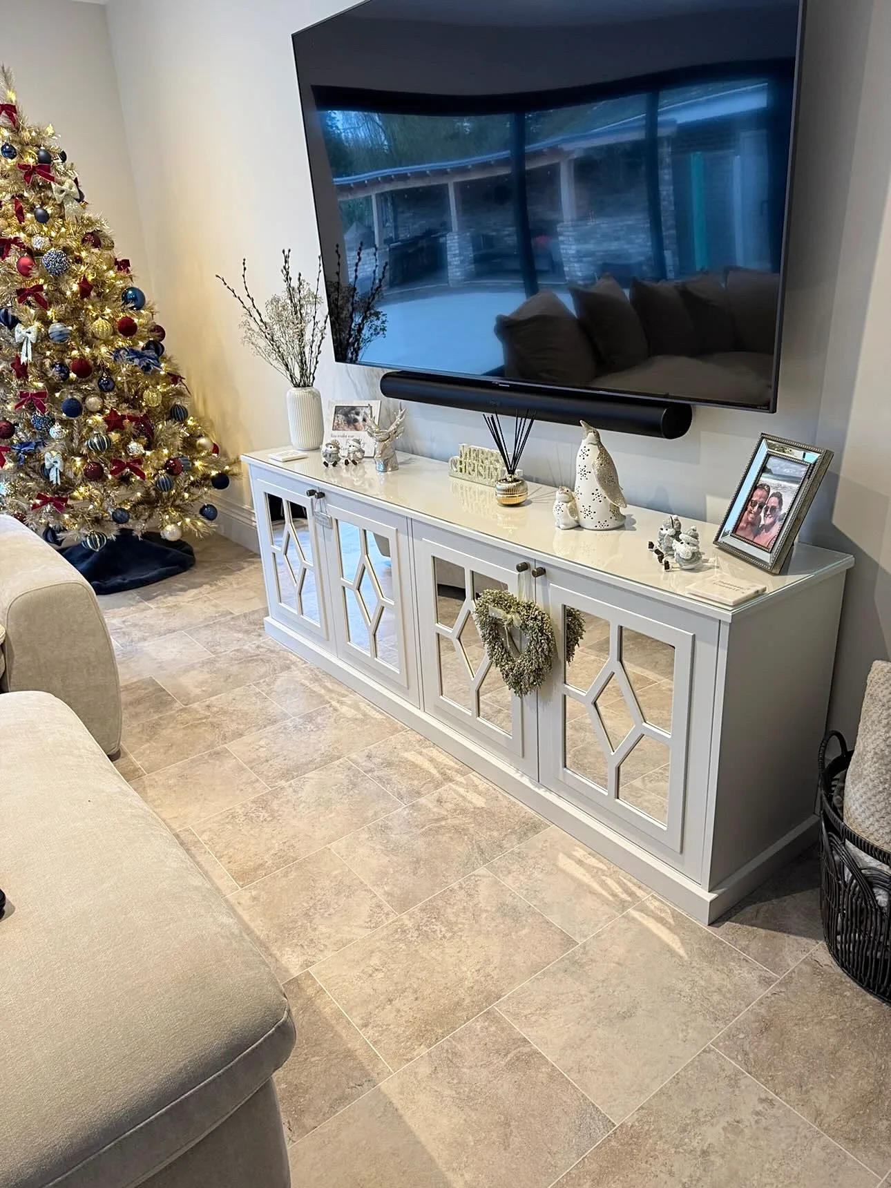 White Mirrored Sideboard / TV Cabinet Large, Diamond Design