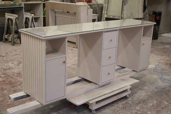 3 Station Nail Desk