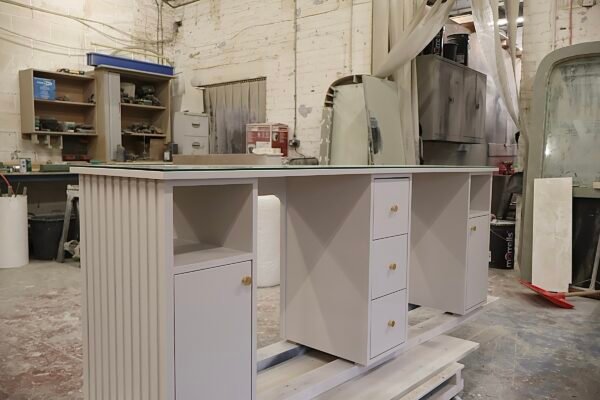 3 Station Nail Desk