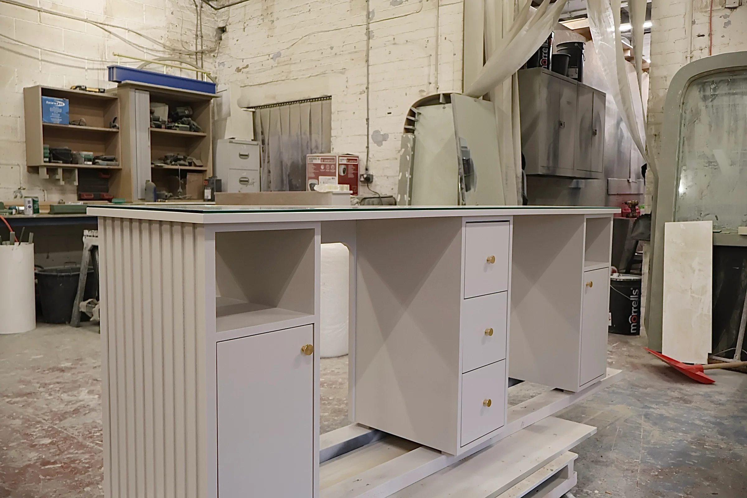 3 Station Nail Desk