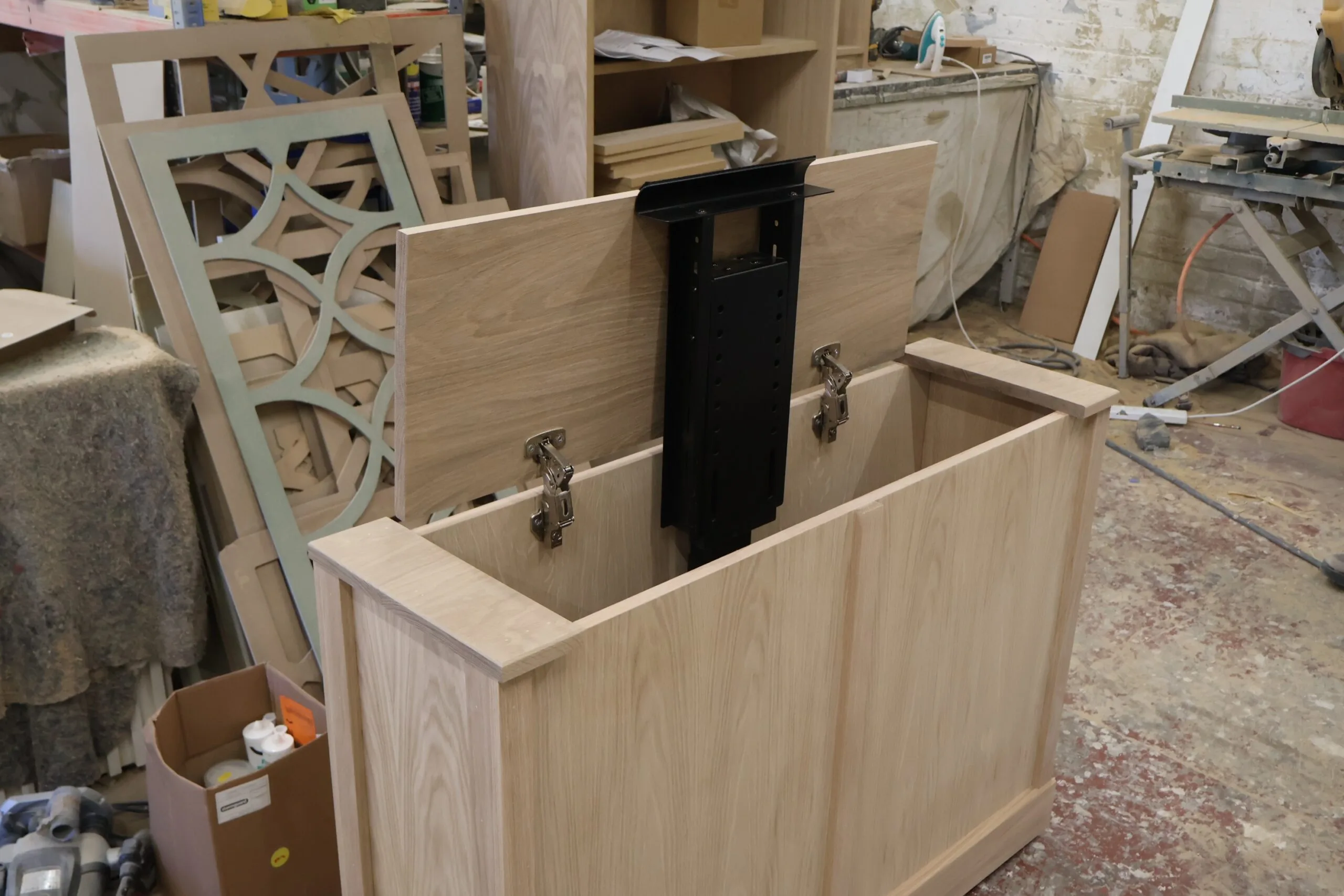 Solid Oak TV Stand, Motorised TV Box