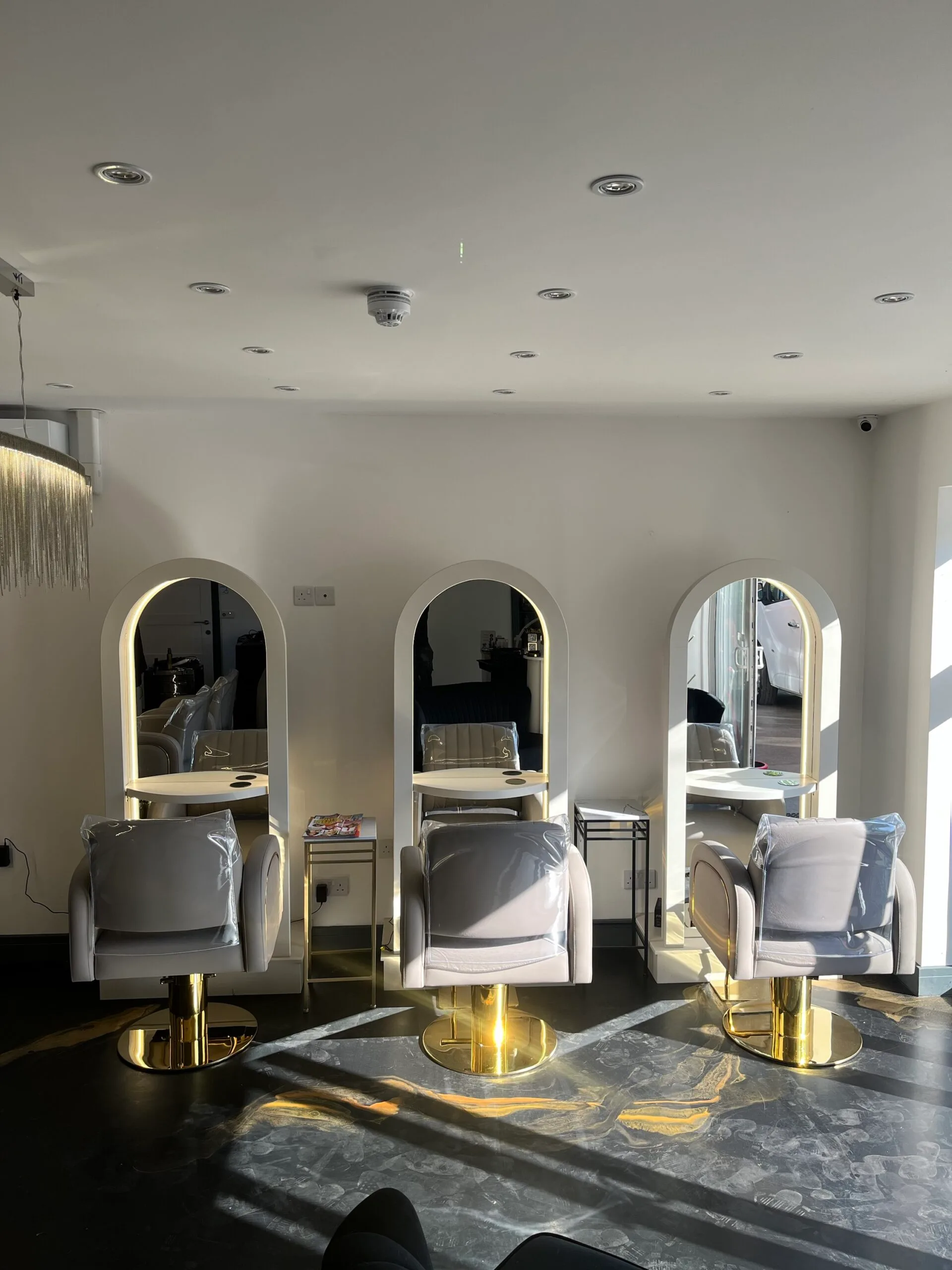 Bespoke Salon Mirror, Curved Mirror, Small LED Mirror, Storage - Image 4