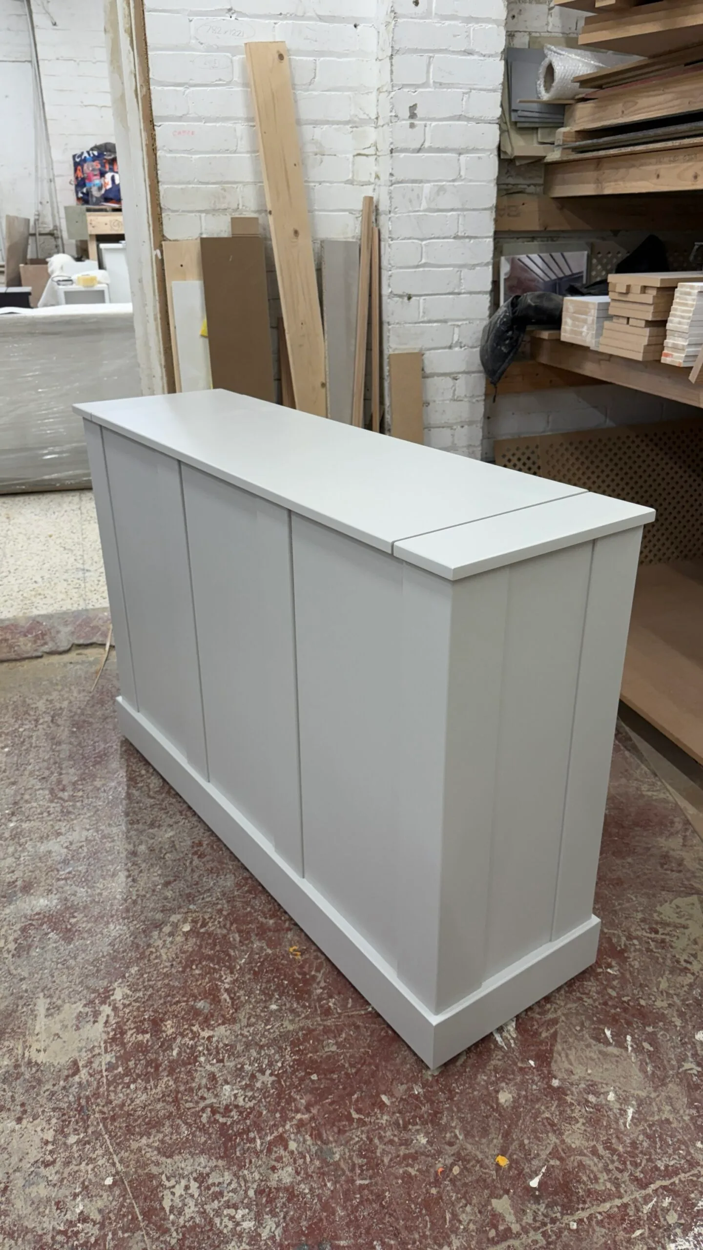 Motorised TV Stand, Luxury TV Unit Finished in Dove Grey