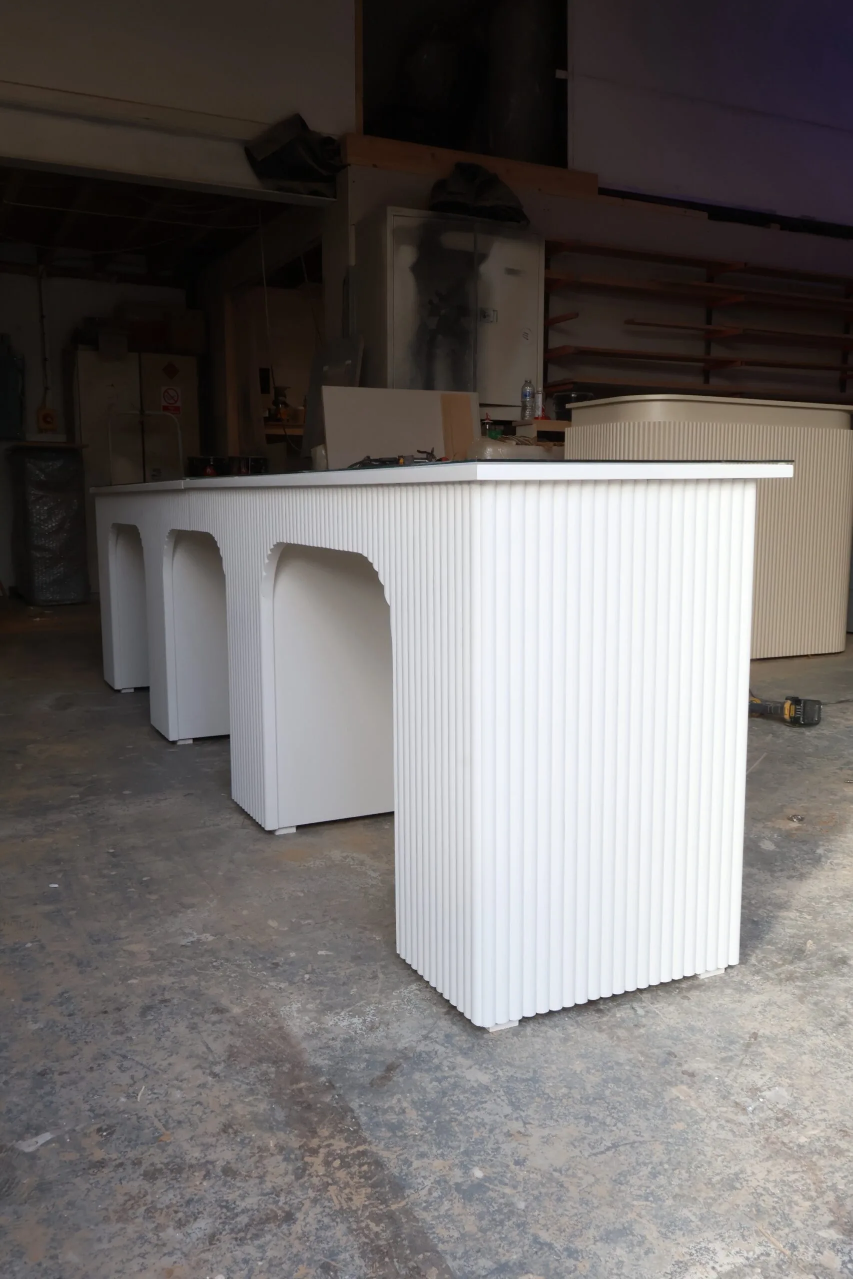 Bespoke Nail Desk, Glass top, White 3-Stations LED lights - Image 4