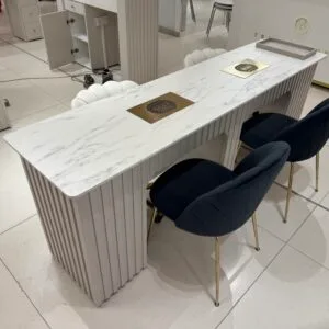 Reeded nail desk with dust extraction
