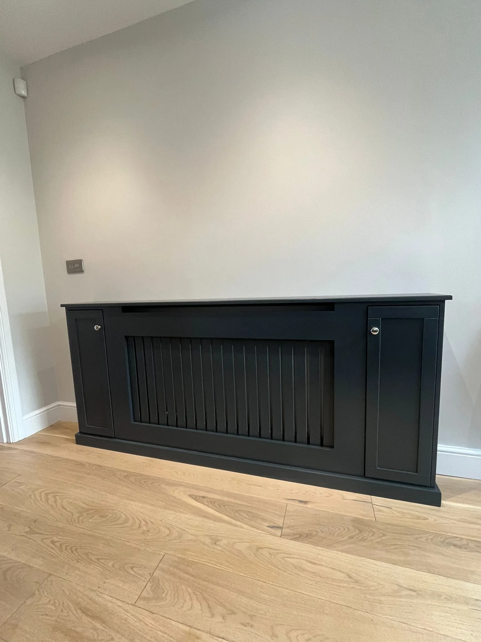 Radiator Cover with Side Cupboards