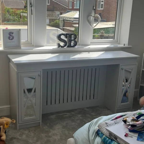 Dressing table radiator cover