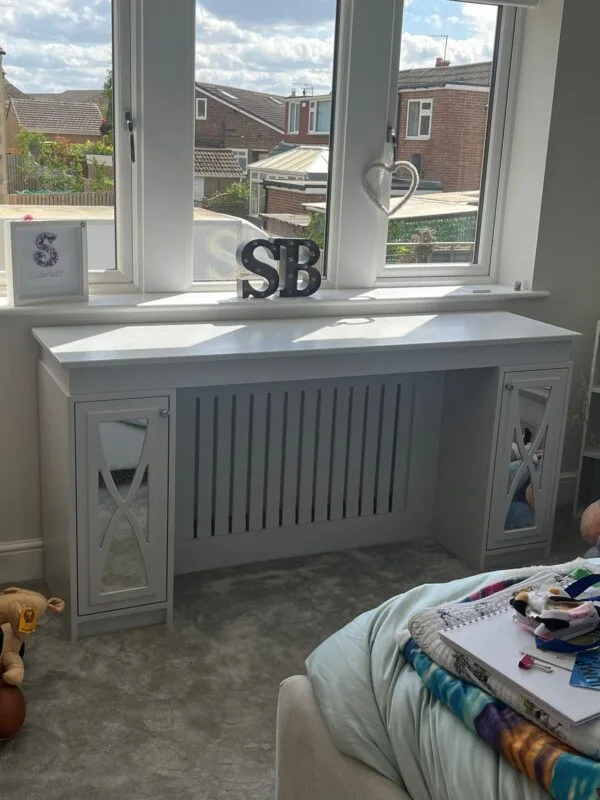 Dressing table radiator cover