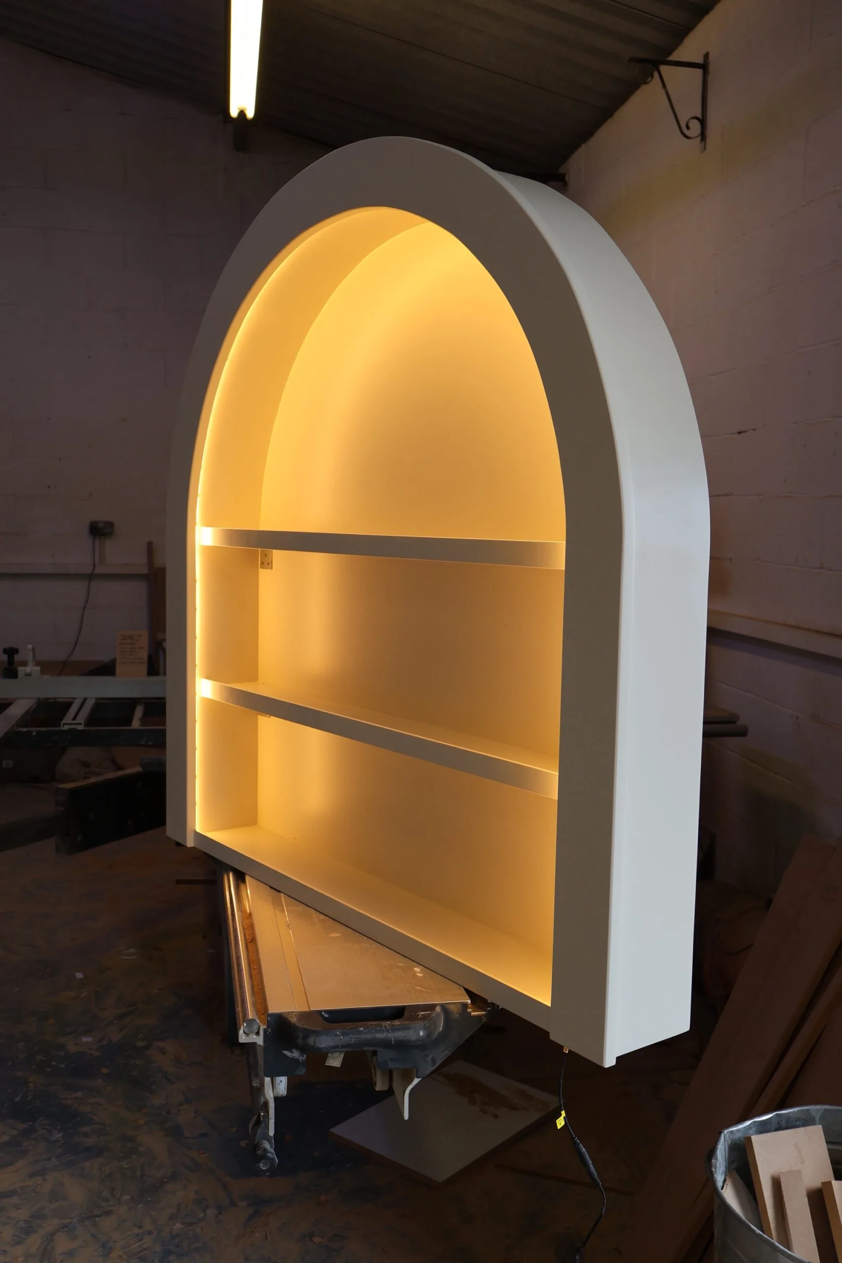 The Duo: 2-Tier Bespoke Curved Salon LED Display