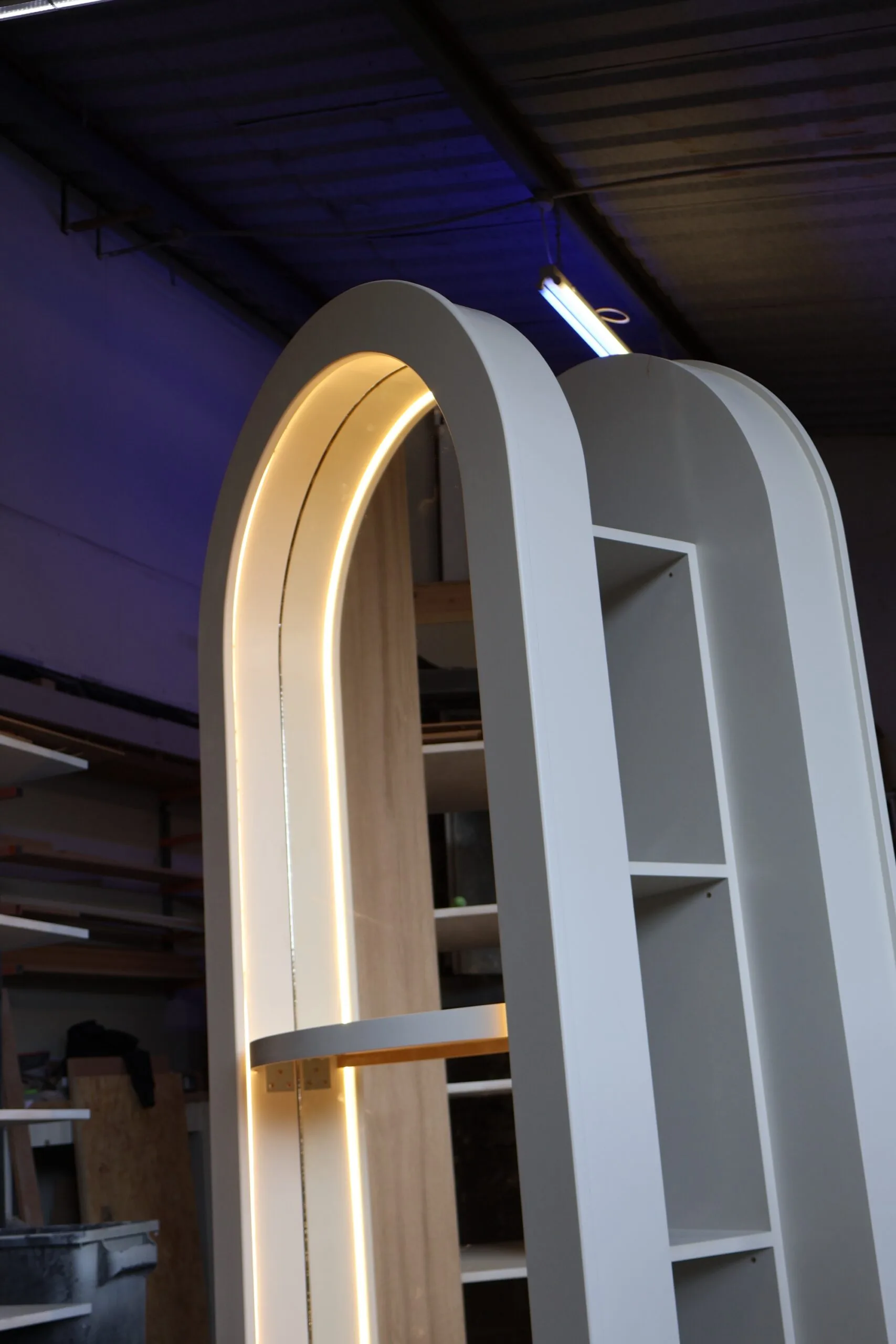 Double Sided Salon Mirror, Curved LED Mirror - Image 4