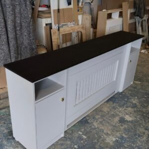 Radiator cover with side cupboards
