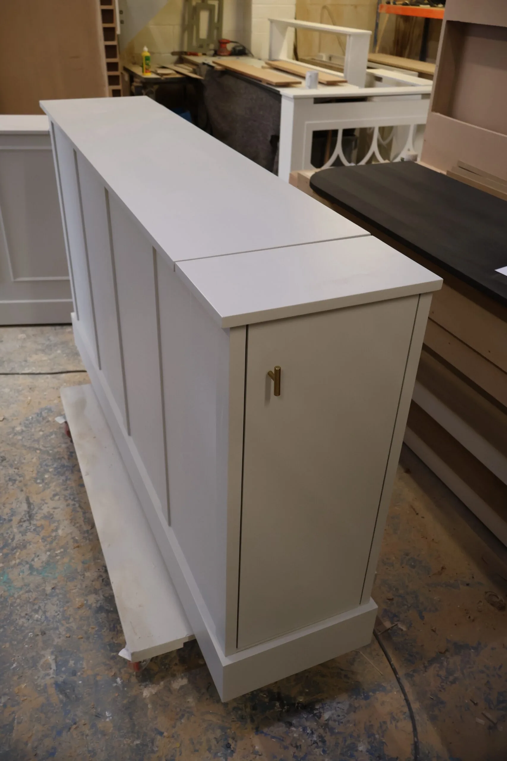 The Heritage: Solid Oak Motorised TV Lift Cabinet - Image 2