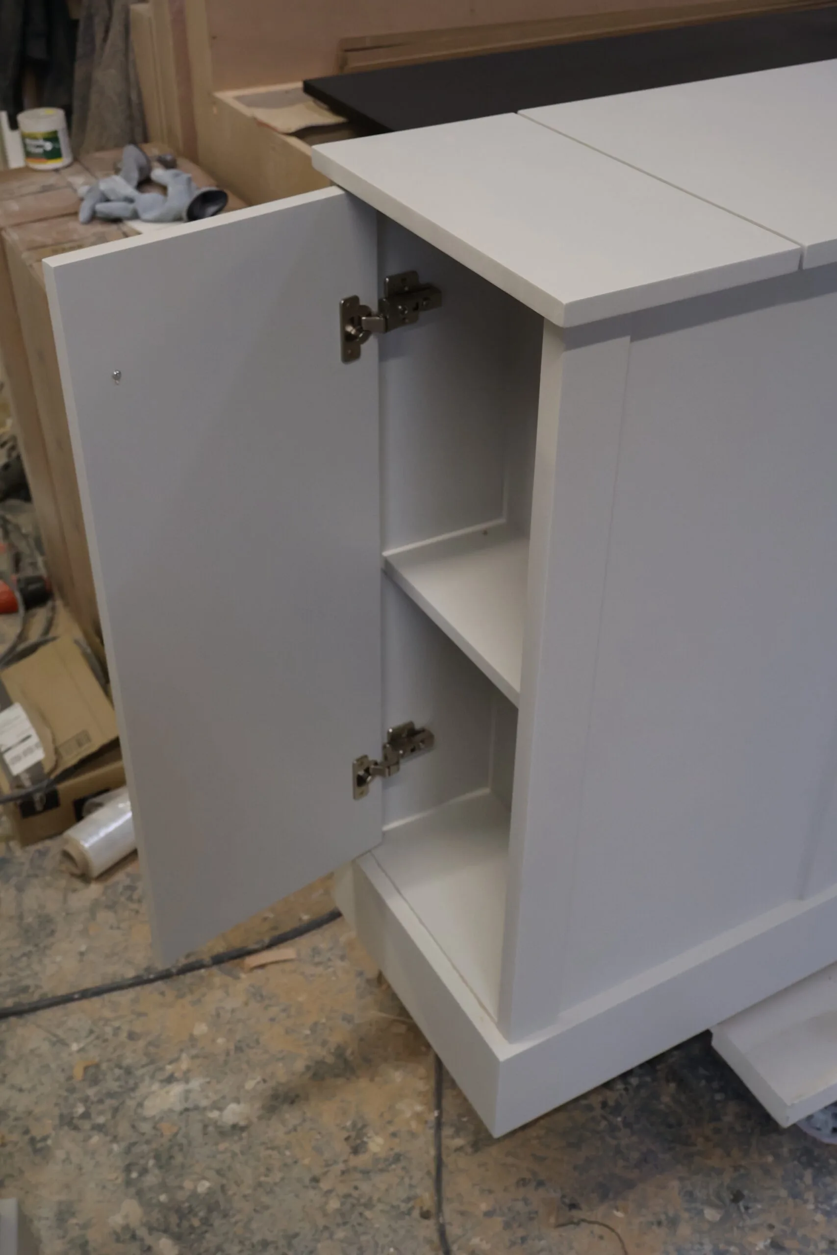 The Heritage: Solid Oak Motorised TV Lift Cabinet - Image 5