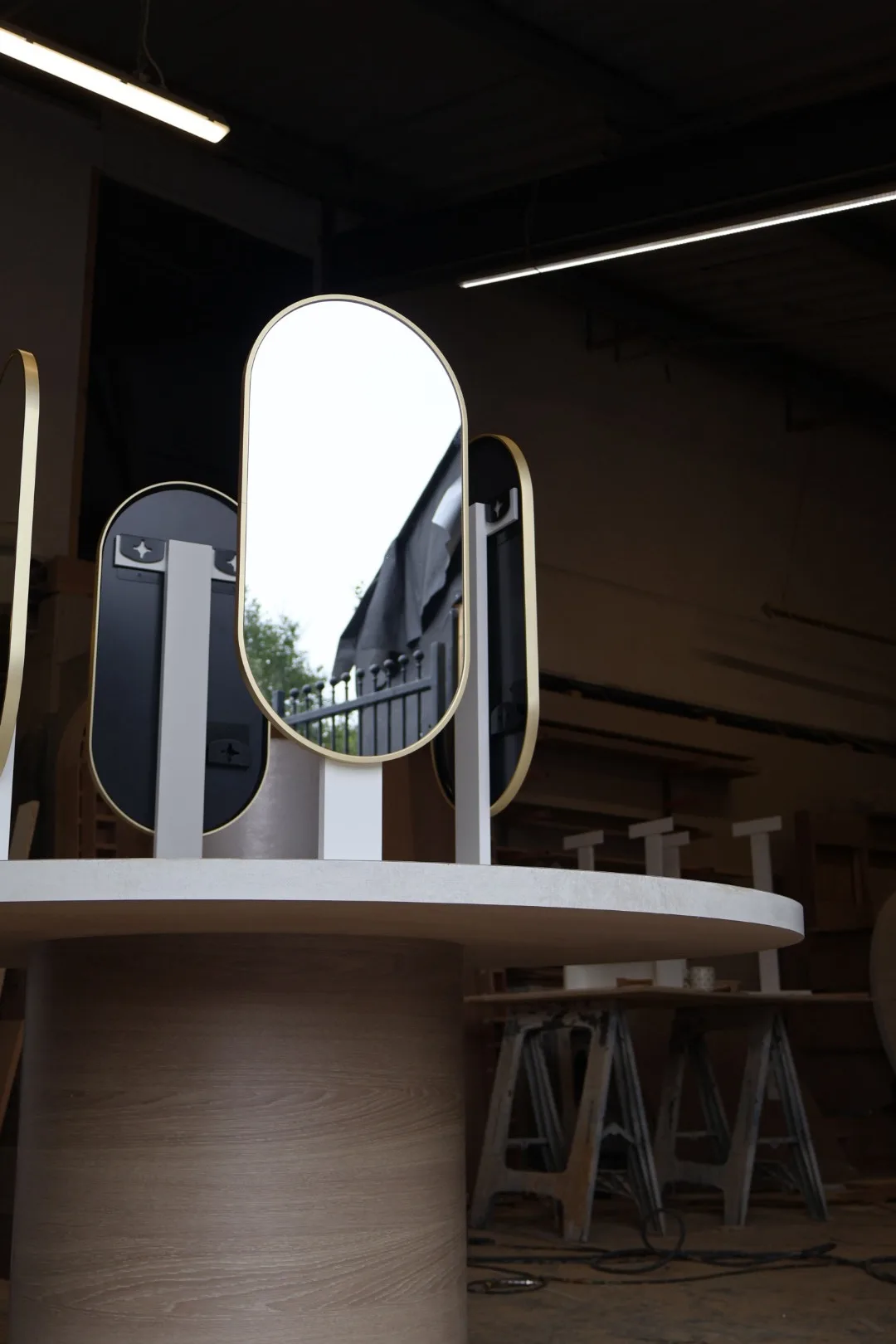 The Grand Island: Bespoke 4-Station Circular Salon Vanity