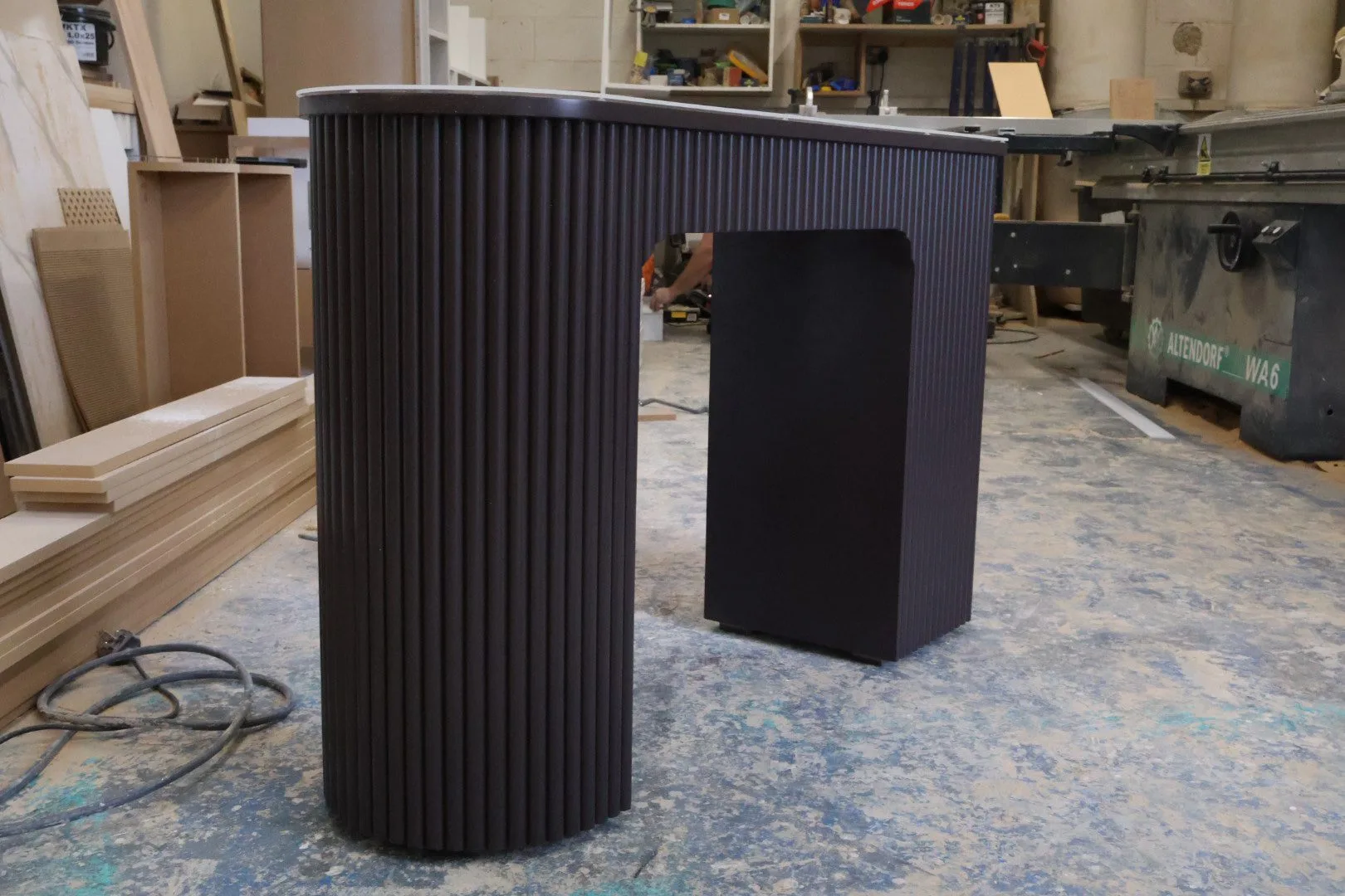 The Texture: Bespoke Reeded Pine & Glass Top Manicure Station - Image 2