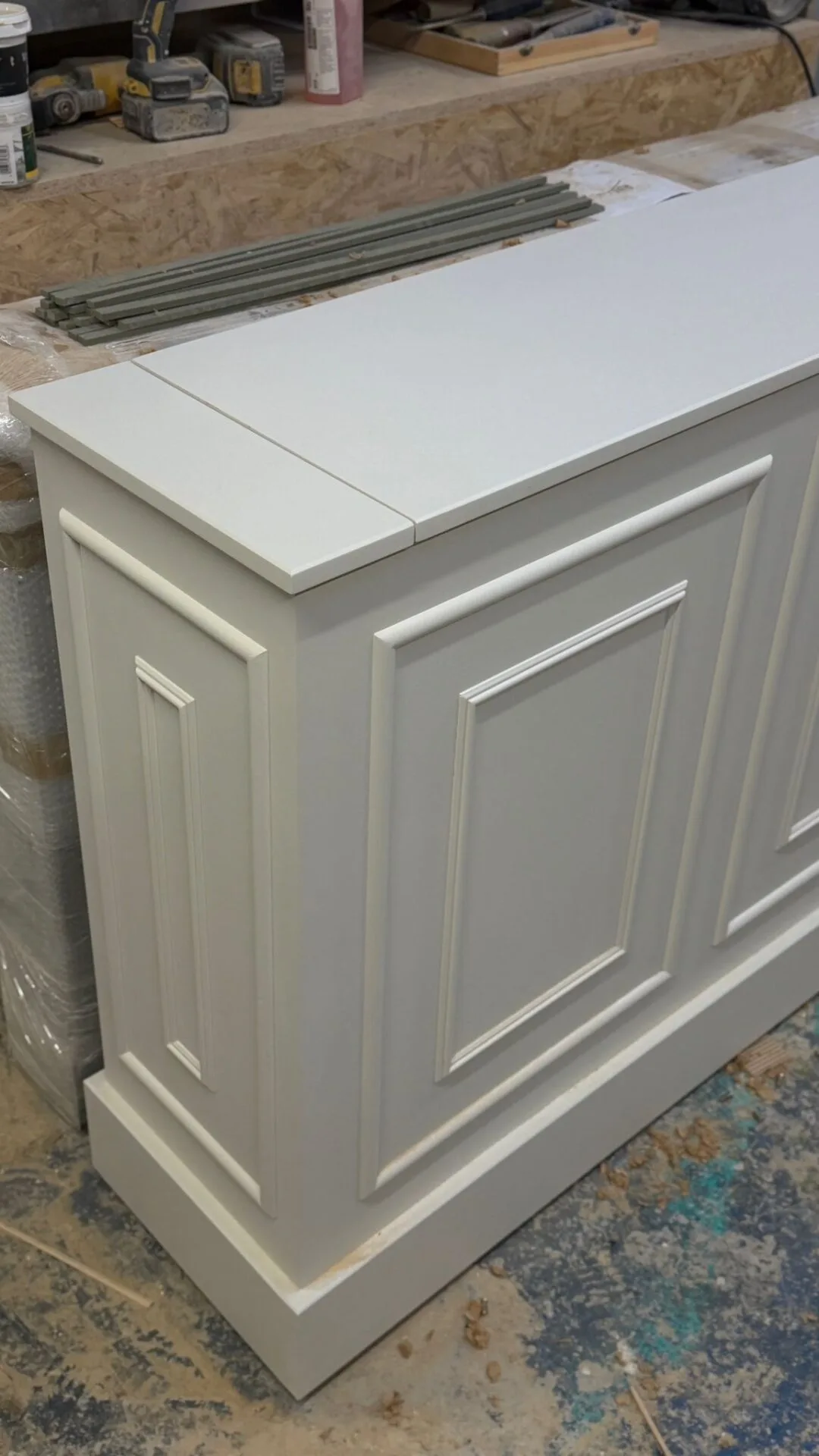Bespoke Motorised TV Lift Cabinet – Classic Shaker Panel Design - Image 5