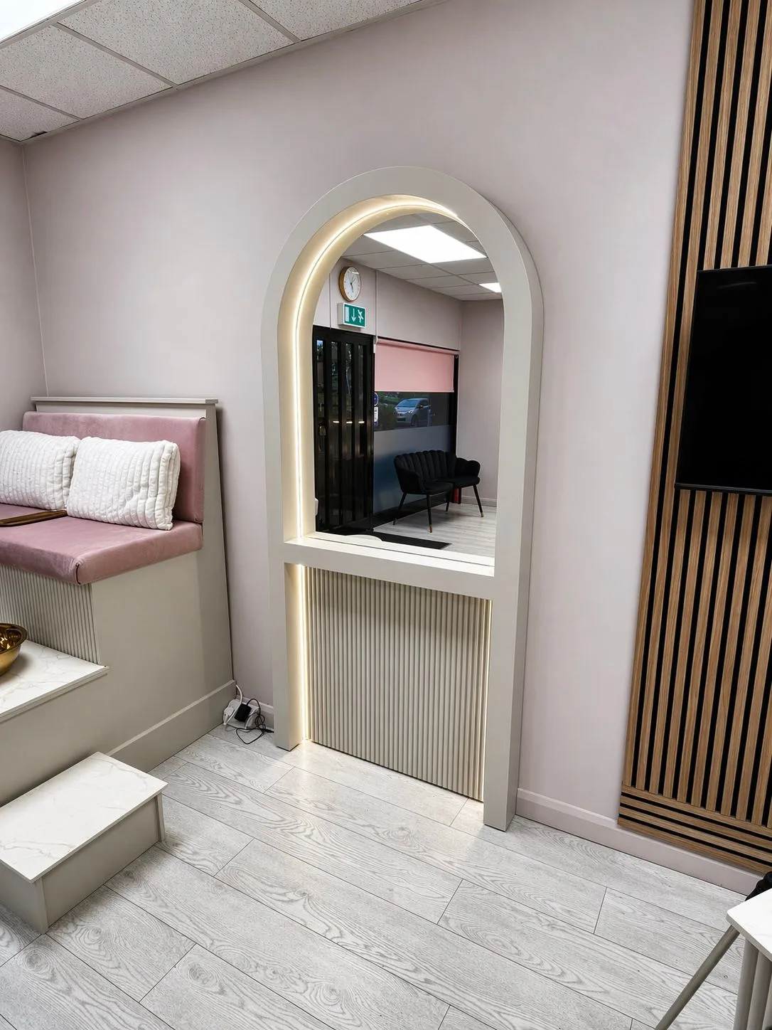 Curved Mirror with Reeded Base & LED Backlighting