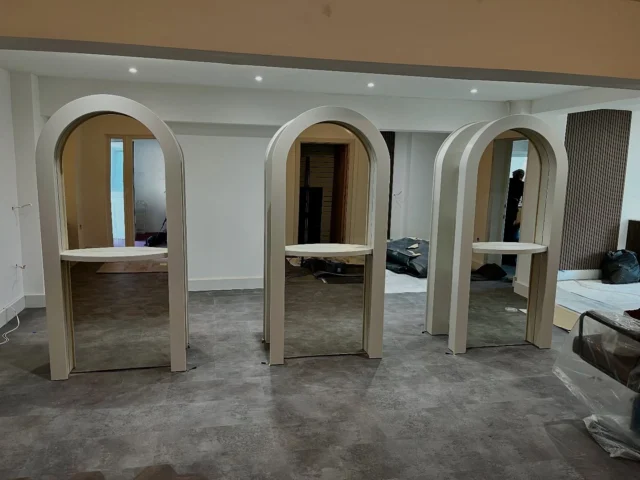 3 double sided mirror stations, Fitted 🙌🏼