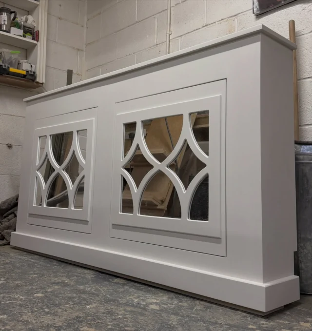 Florence, White Fold Down Front 🩶