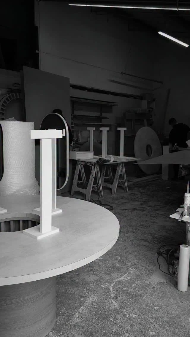 After being in the industry for 20 years I’ve seen it all, Competition happens at the bottom. At the top, we collaborate.
People can duplicate what you do, but they can’t replicate who you are. 🙏🏽