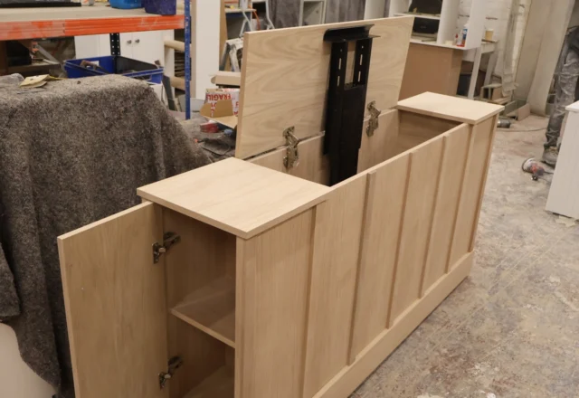 Motorised TV boxes, Pre fitted bracket, wireless remote & smart phone connection 🙏🏽