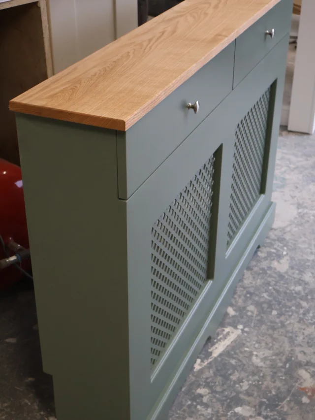 Regency Grill Radiator Cover, With Drawers 🩶 Card Room Green 🙌🏼